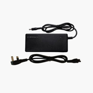 Product image CIRGO Cruise charger with UK pin in white background